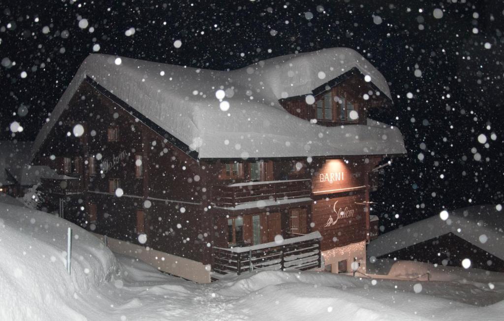 Hotel Slalom Бетмералп Екстериор снимка